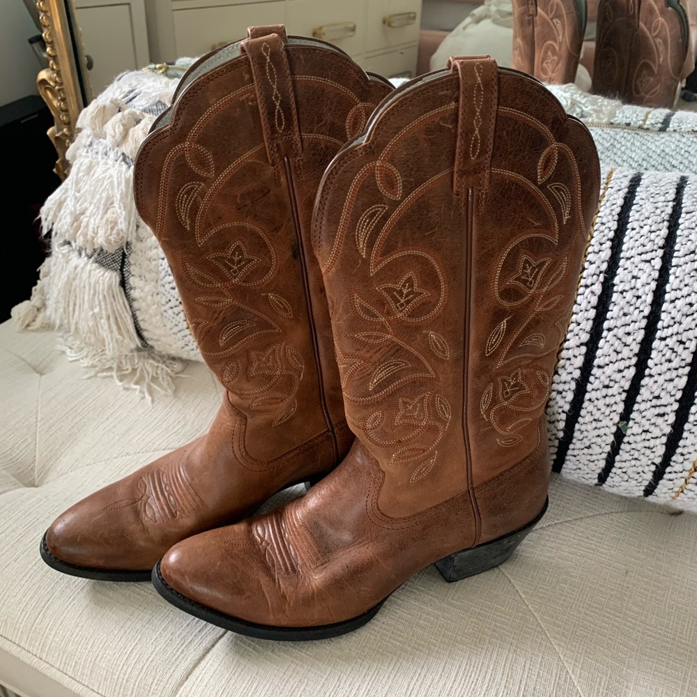Ariat cowboy boots
